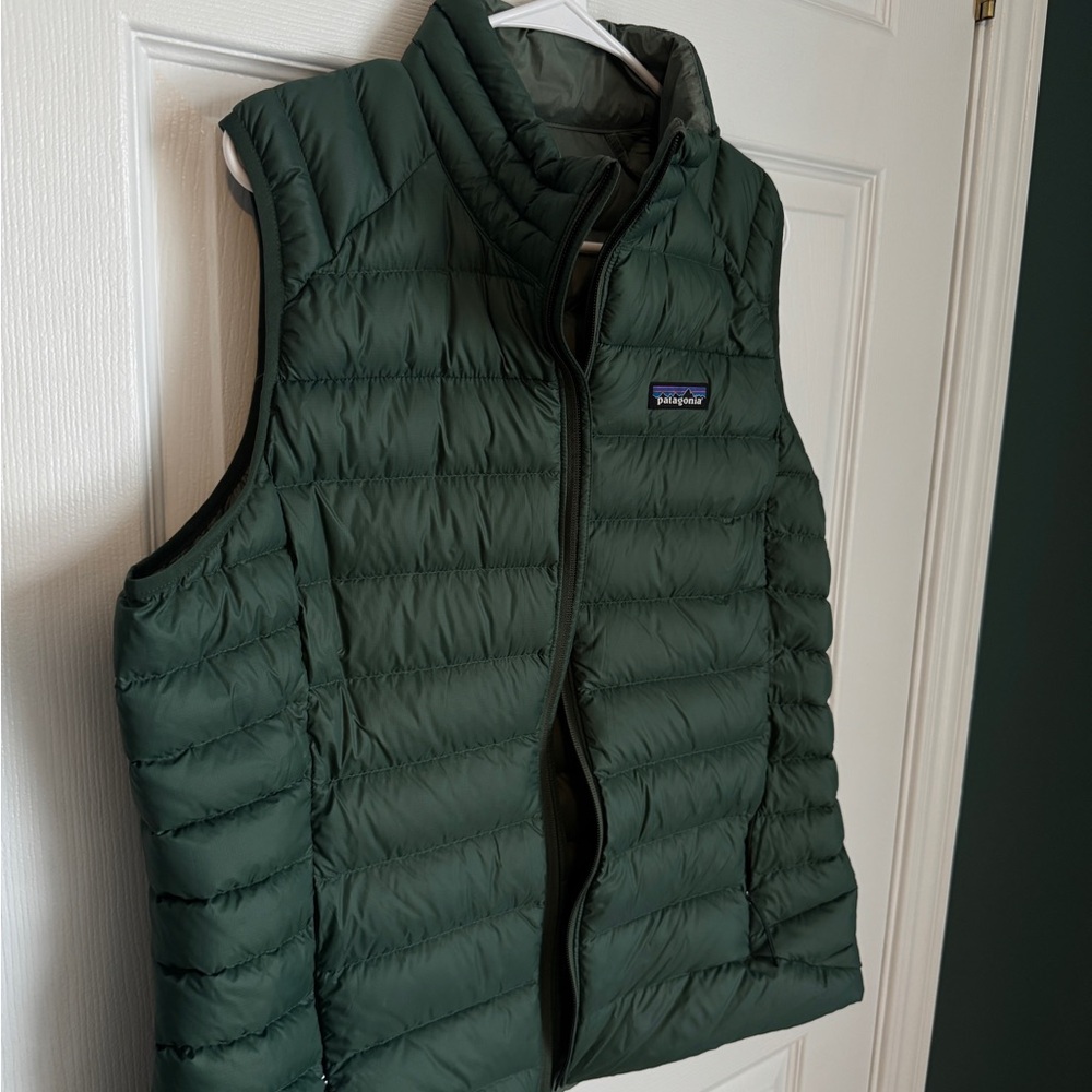 Patagonia Quilted Vest in Deep Green